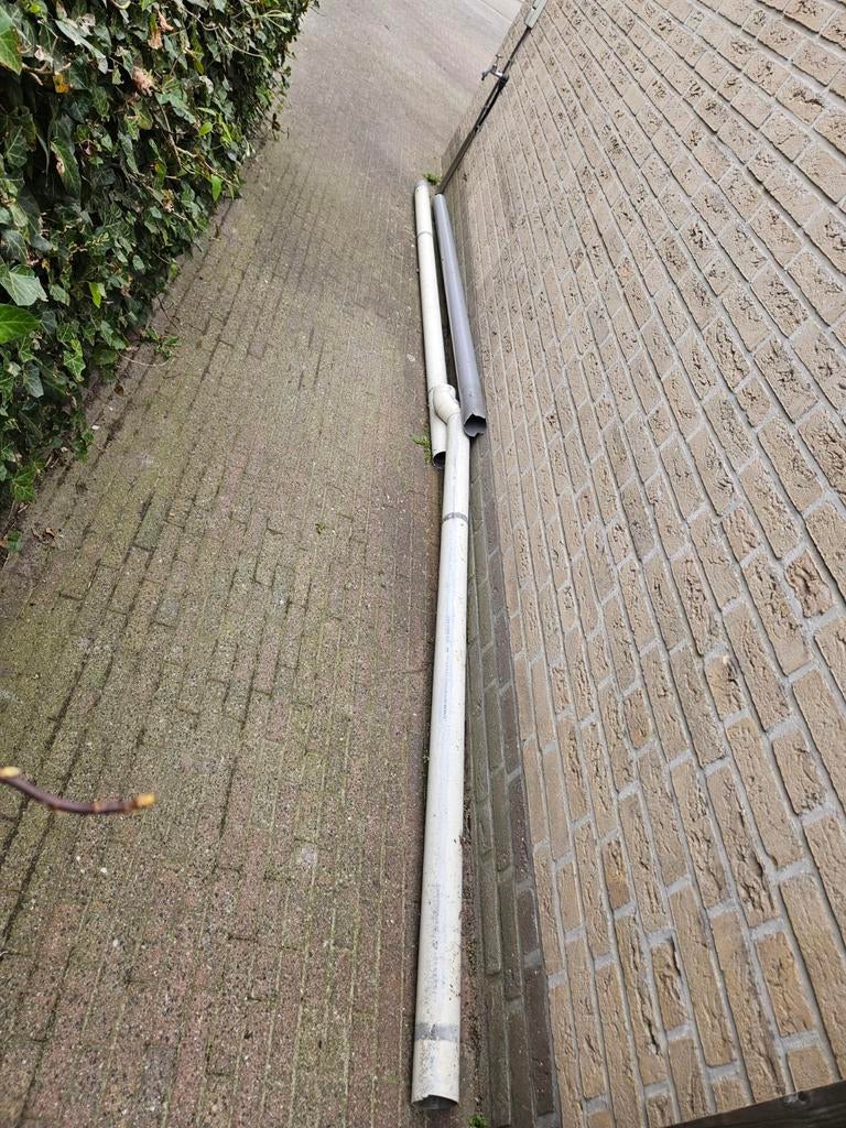 3 regenpijpen van ongeveer 2m per stuk, Ophalen, Minder dan 2 meter, 80 mm of meer