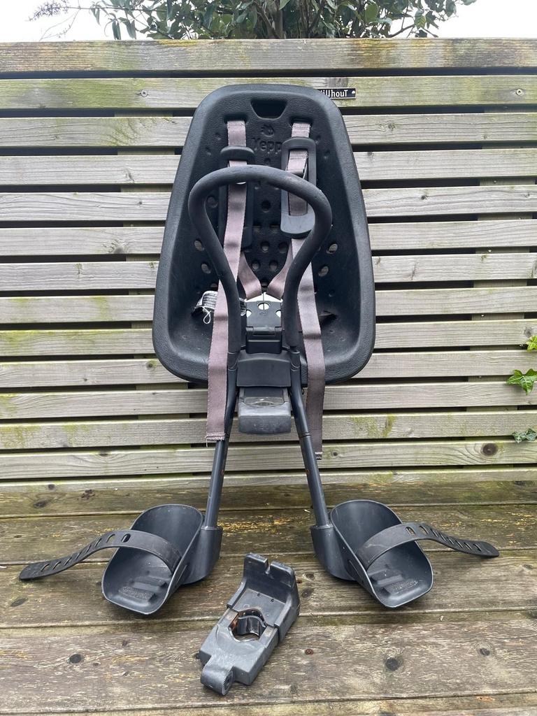 Yepp fietszitje voorop - Comfortabel en veilig, Ophalen of Verzenden, Gebruikt, Voetsteuntjes, Voorzitje