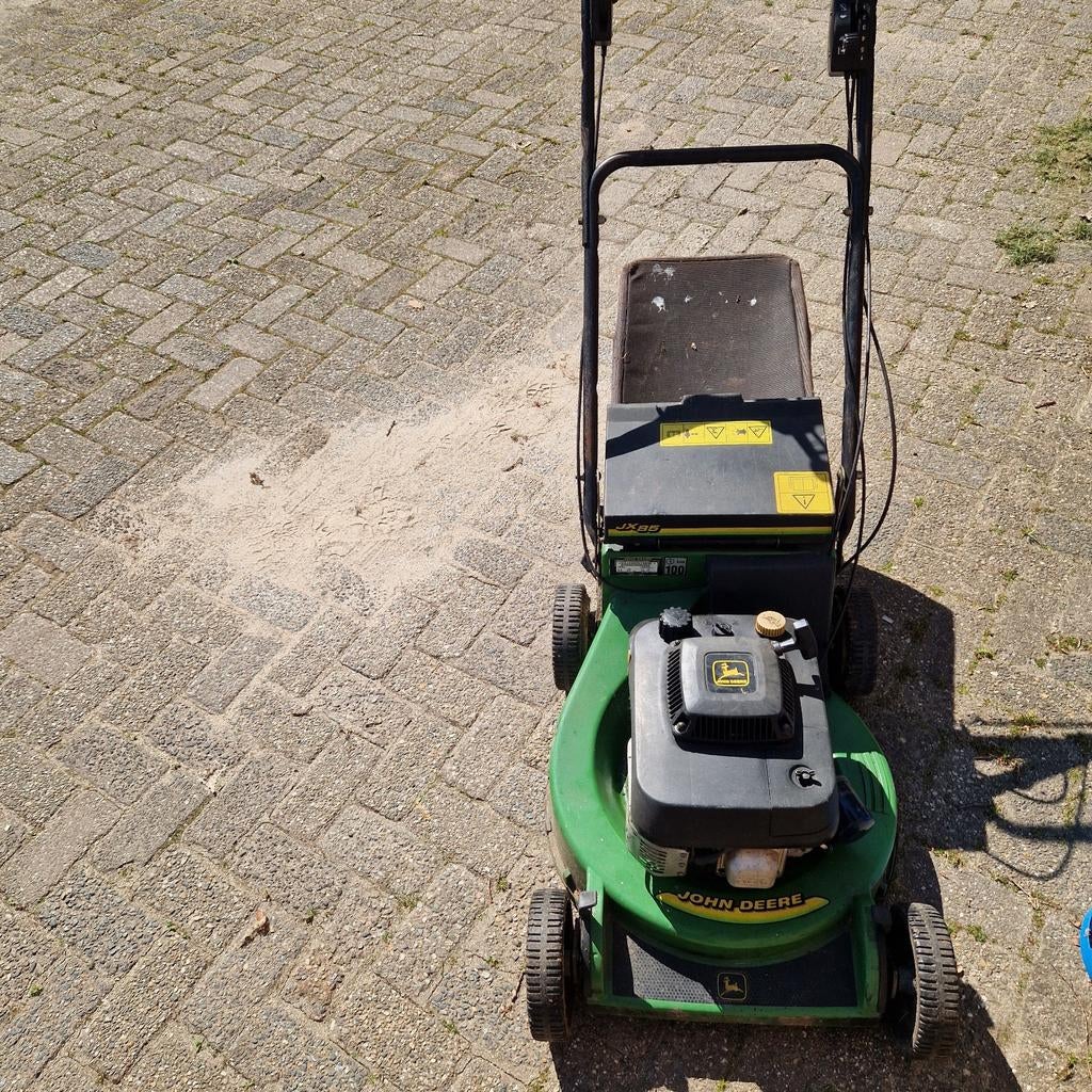 John Deere JX85 Benzine Grasmaaier - Goede Staat, Tuin en Terras, Grasmaaiers, Cirkelmaaier, Gebruikt, Opvangbak, Benzine-grasmaaier