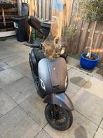 Senzzo scooter met windscherm, Ophalen, Gebruikt, Benzine, Overige merken