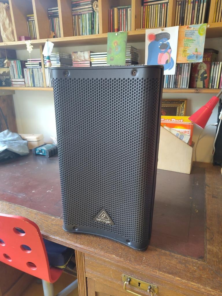 2 keer Behringer DR110DSP, Ophalen, Zo goed als nieuw, 1000 watt of meer, P.A.