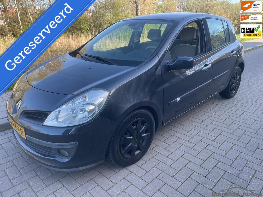 Renault Clio 1.6-16V Dynamique Luxe Automaat 5-deurs, 535 kg, Gebruikt, 4 cilinders, 1165 kg