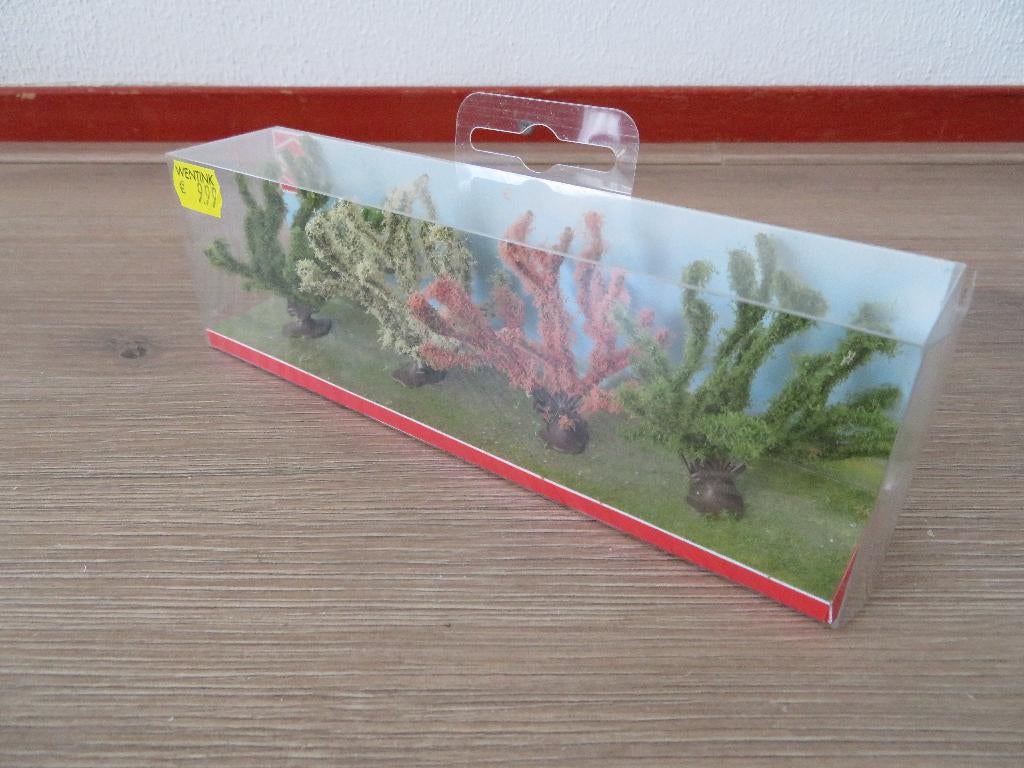Busch 6064 - Frühlingsbüsche (4x), Overige merken, Natuur, Gelijkstroom of Wisselstroom, Nieuw