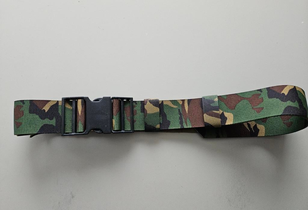 Defensie koppel woodland, Verzamelen, Militaria | Algemeen, Ophalen of Verzenden, Landmacht, Nederland, Embleem of Badge