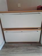 Te koop aangeboden: 2 ladenkasten op zilverkleurige pootjes., Huis en Inrichting, Kasten | Roldeurkasten en Archiefkasten, Ophalen