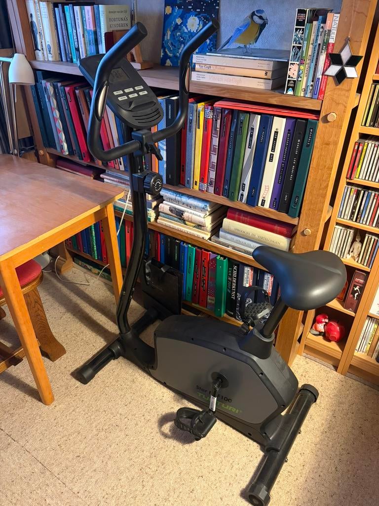 Hometrainer Tunturi Star Fit F100, Sport en Fitness, Fitnessapparatuur, Gebruikt, Hometrainer, Metaal, Ophalen