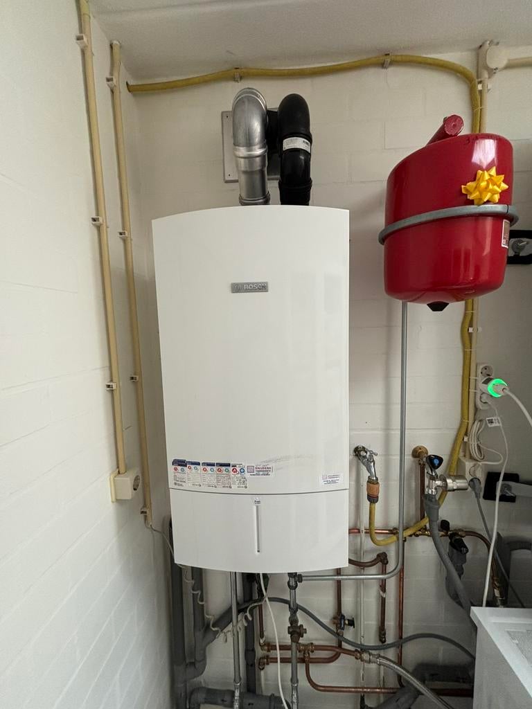 Bosch combiketel 30HRCIICW4, Ophalen, Geiser, Zo goed als nieuw, Minder dan 20 liter