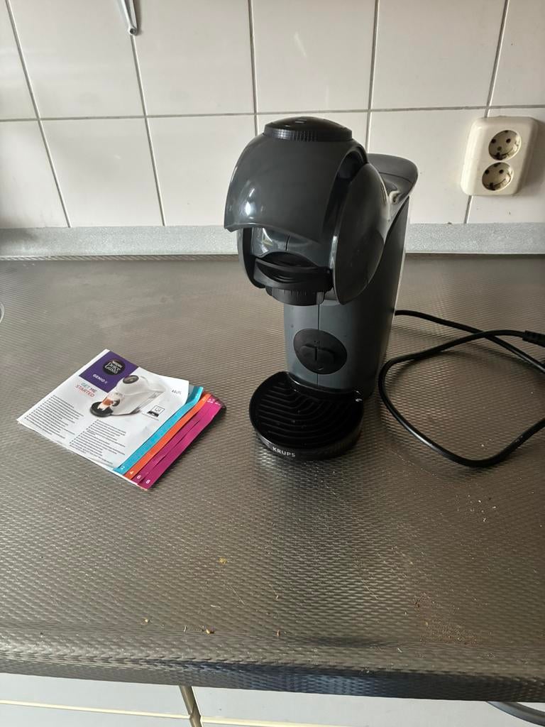 Dolce gusto genio, Ophalen of Verzenden, Zo goed als nieuw, Koffiemachine