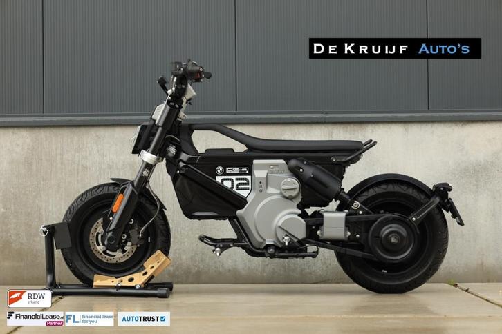 BMW CE02 AM Black Edition 2024 met Oplader, Fietsen en Brommers, Brommers | Overige merken, Gebruikt