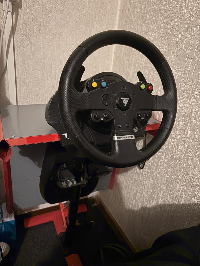 Thrustmaster TMX Force Feedback + Wheel Stand, Ophalen, Zo goed als nieuw, Stuurtje of Sportattribuut, Xbox Series S