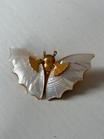 Broche vlinder goudkleur met parelmoer vintage, Sieraden, Tassen en Uiterlijk, Broches, Ophalen, Gebruikt, Goud, Overige materialen