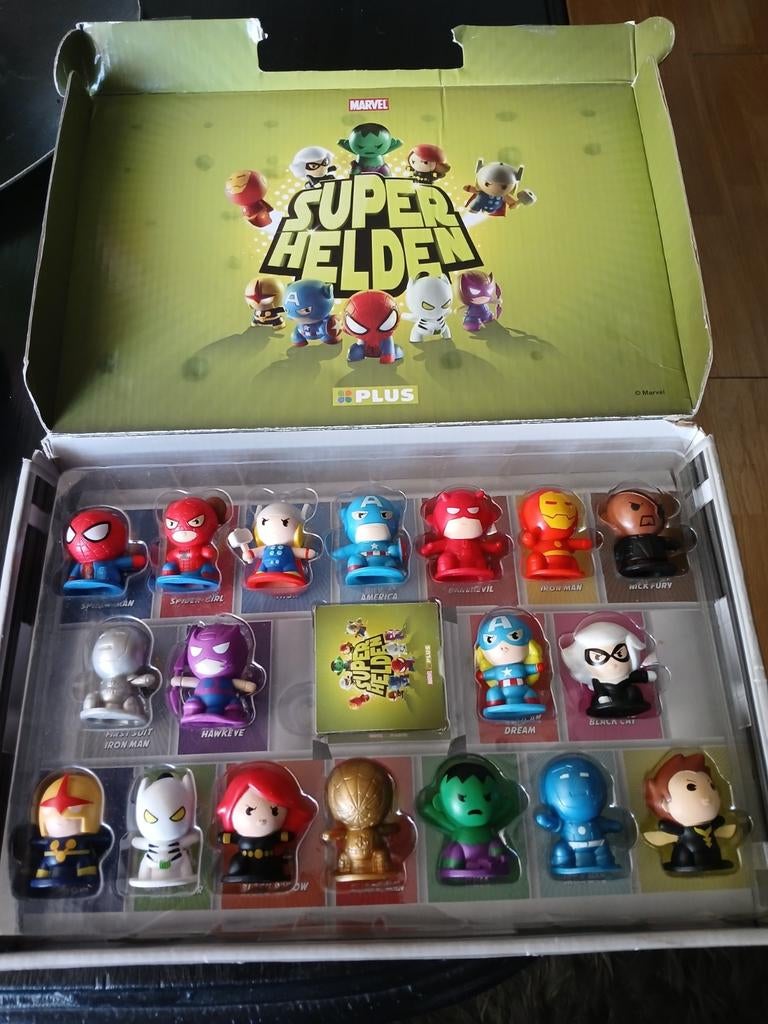 Complete set Plus Marvel Superhelden figuurtjes, Ophalen, Zo goed als nieuw