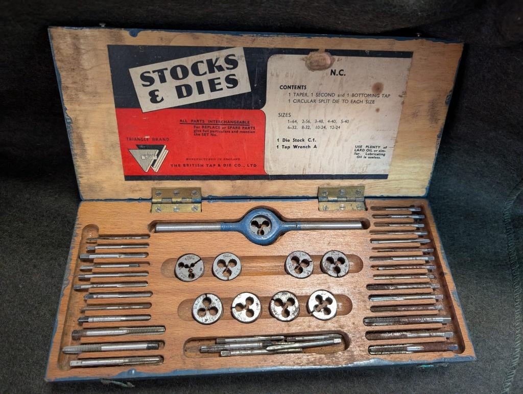 Vintage Draadsnijgereedschap Triangle Brand - NC / Inch, Ophalen