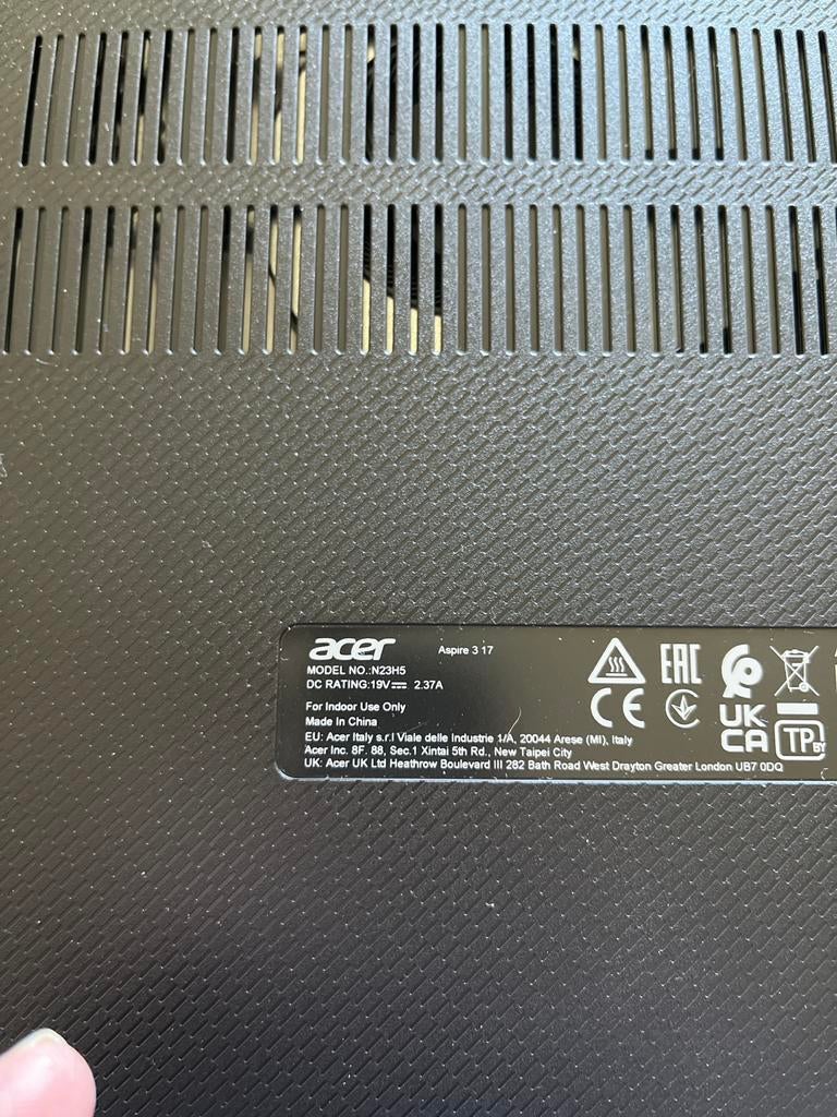 Acer Aspire 3 17 (N23H5) - Moederbord defect, geen SSD, Ophalen, Niet werkend, 17 inch of meer