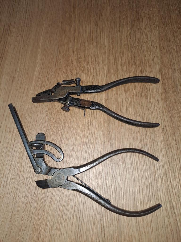 Antieke Zaagtandzetter en Kniptang, Ophalen of Verzenden