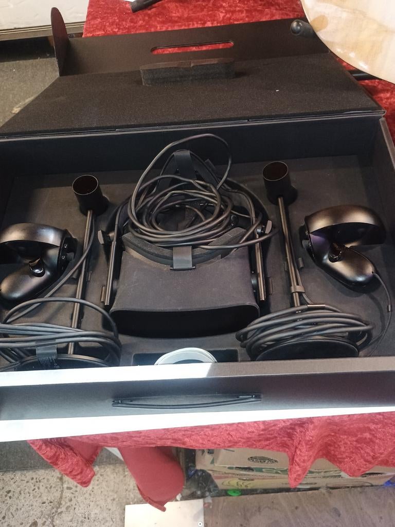 Oculus Rift VR Bril in originele doos, Ophalen of Verzenden, Zo goed als nieuw, VR-bril, Pc