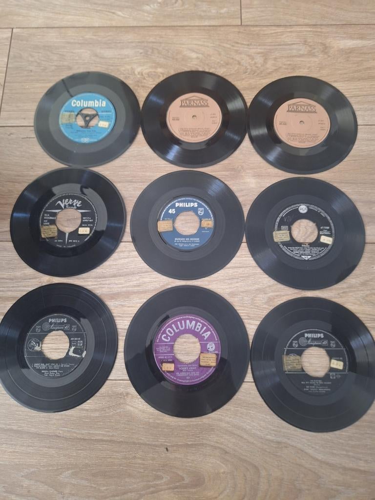 9 singels zonder foto hoes, Ophalen of Verzenden, Gebruikt