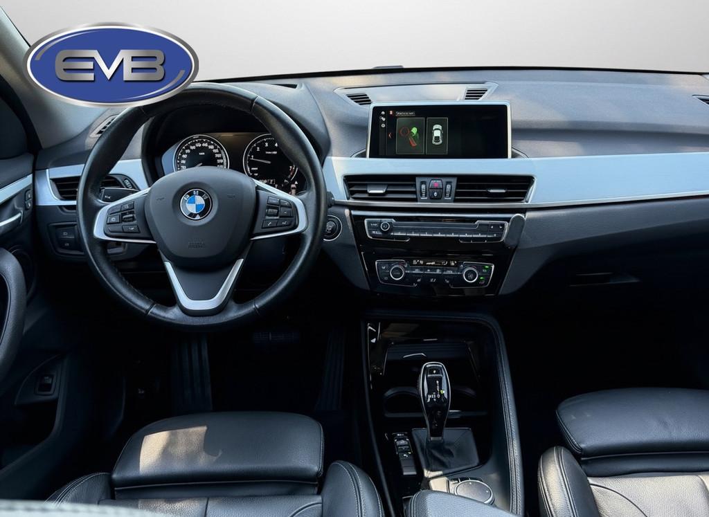 BMW X1 SDrive20i AUTOMAAT 192 pk Orange Sport Edition, leder, Auto's, BMW, 1998 cc, Euro 6, Lichtsensor, Bedrijf