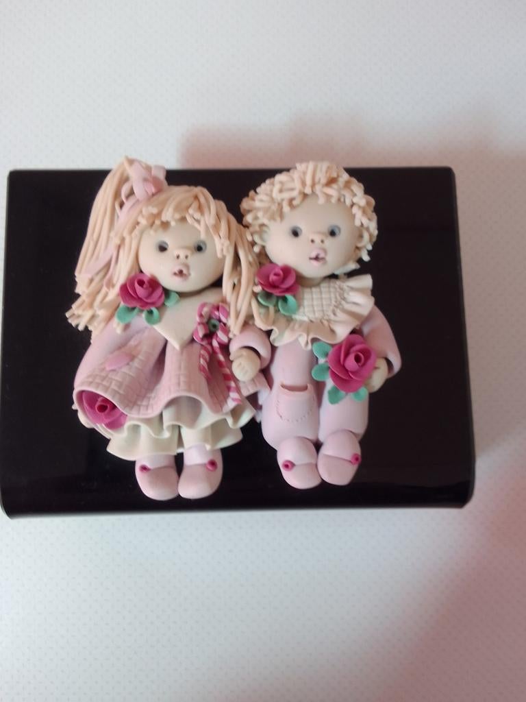 Servet houdertje met poppetjes van fimo klei., Ophalen of Verzenden