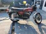 Yamaha RD250 met kenteken., Motoren
