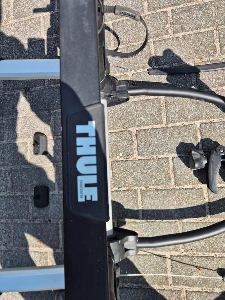 Thule OutWay Platform 2 fietsendrager (993) - Z.g.a.n., Auto diversen, Fietsendragers, Zo goed als nieuw, Achterklepdrager, 2 fietsen