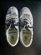 Harry Potter x Vans Daily Prophet sneakers - Maat 40, Ophalen of Verzenden, Gedragen, Zwart, Sneakers of Gympen