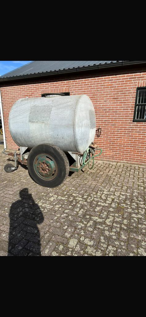 Gierton waar altijd water in heeft gezeten, Ophalen of Verzenden, Zo goed als nieuw