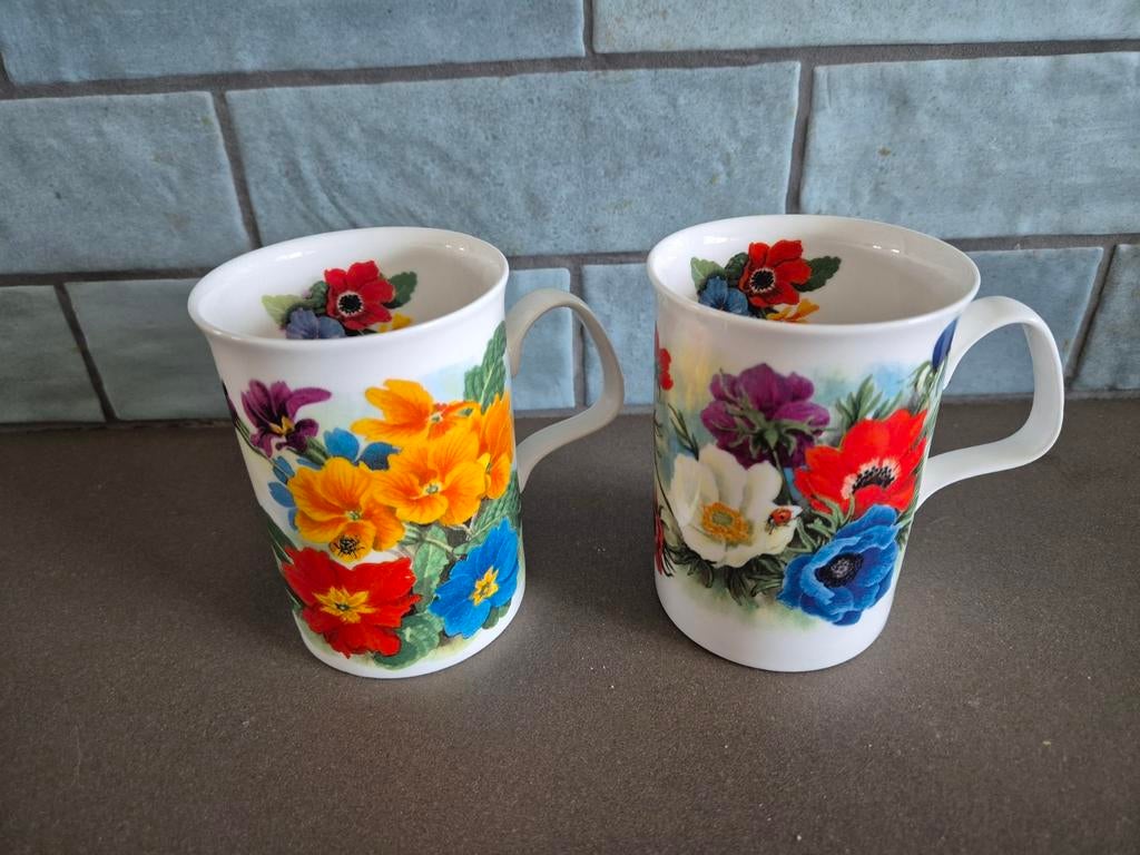 2 x Roy Kirkham Mok Spring Flowers 1992, Gebruikt, Ophalen of Verzenden, Overige stijlen, Kop(pen) en/of Schotel(s)