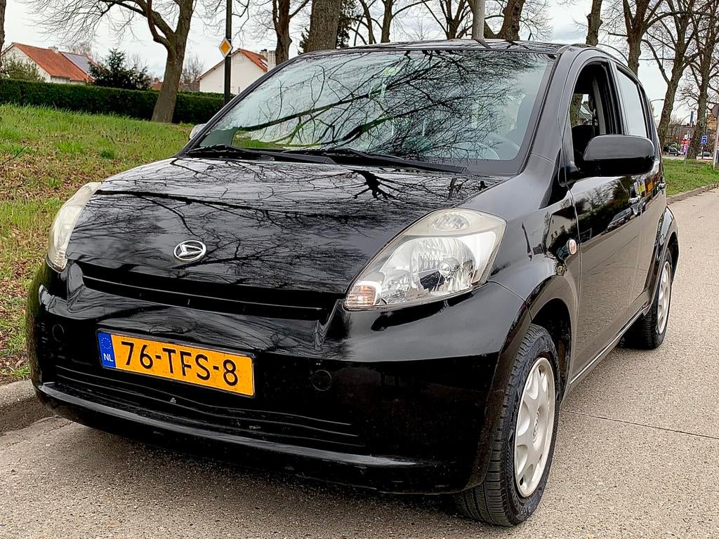 Daihatsu Sirion 1.3-16V / Airco / Toerenteller / Trekhaak /, Auto's, Daihatsu, Voorwielaandrijving, Stof, 31 €/maand, 4 cilinders