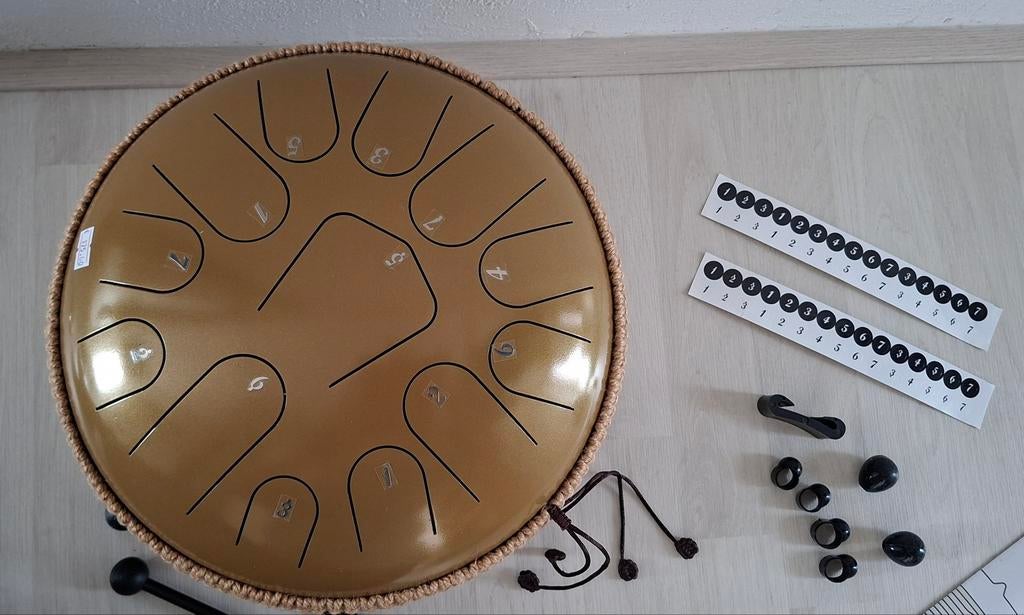 Steel tongue drum met accessoires, Ophalen of Verzenden, Zo goed als nieuw, Melodische percussie