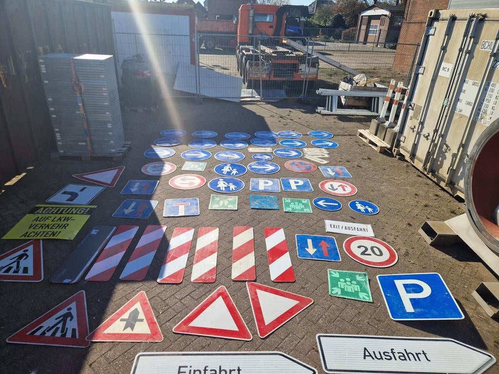 Partij verkeersborden (per stuk of als partij), Ophalen of Verzenden