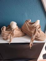 Uggs aangeboden, Kleding | Dames, Schoenen, Ophalen of Verzenden, Nieuw, Bruin, Pantoffels of Sloffen