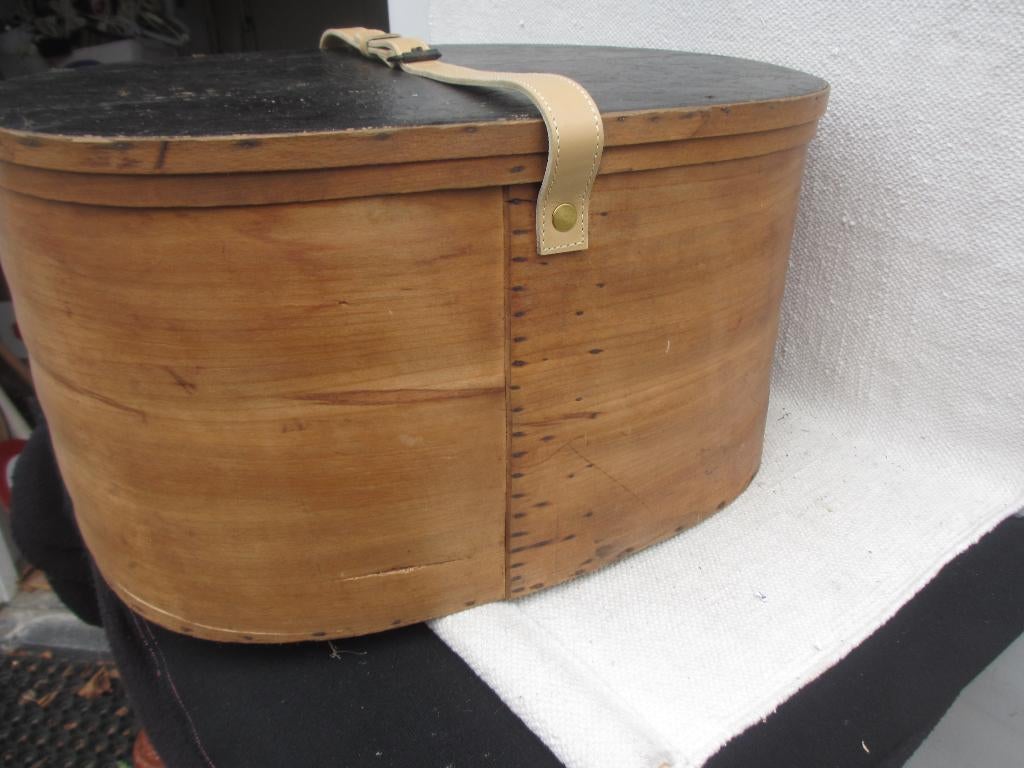 Brocante antieke Franse houten hoedendoos, Ophalen of Verzenden