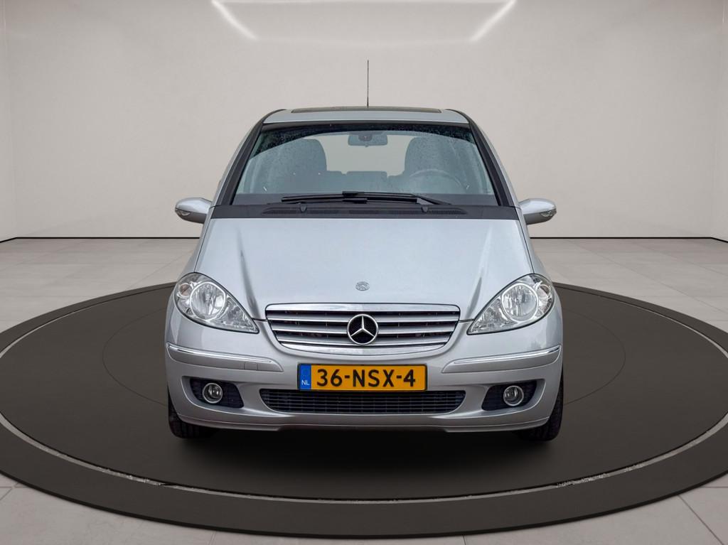 Mercedes-Benz A-klasse 200 Elegance * AUTOMAAT * APPLE CARPL, Auto's, Mercedes-Benz, Gebruikt, Zwart, 4 cilinders, 400 kg