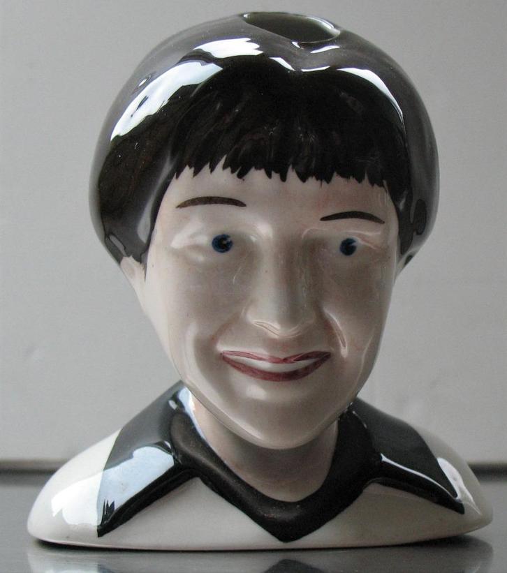 Lorna Bailey zelf portret buste  limited edition. nummer 56, Antiek en Kunst, Antiek | Keramiek en Aardewerk, Ophalen of Verzenden