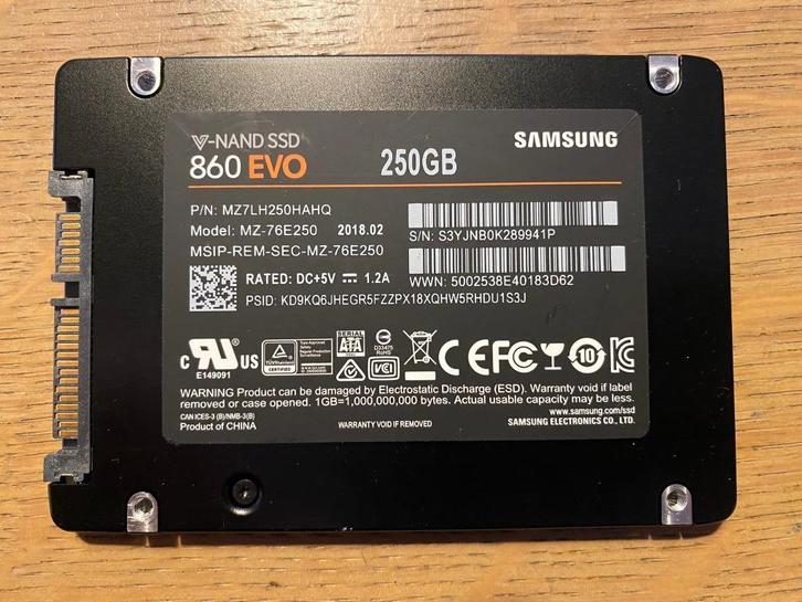 Samsung 860 EVO SSD 250GB SATA Model MZ-76E250 Harde schijf, Computers en Software, Harde schijven, Zo goed als nieuw, Desktop
