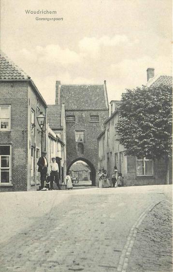 (388-302-039) Woudrichem Gevangenpoort beschikbaar voor biedingen