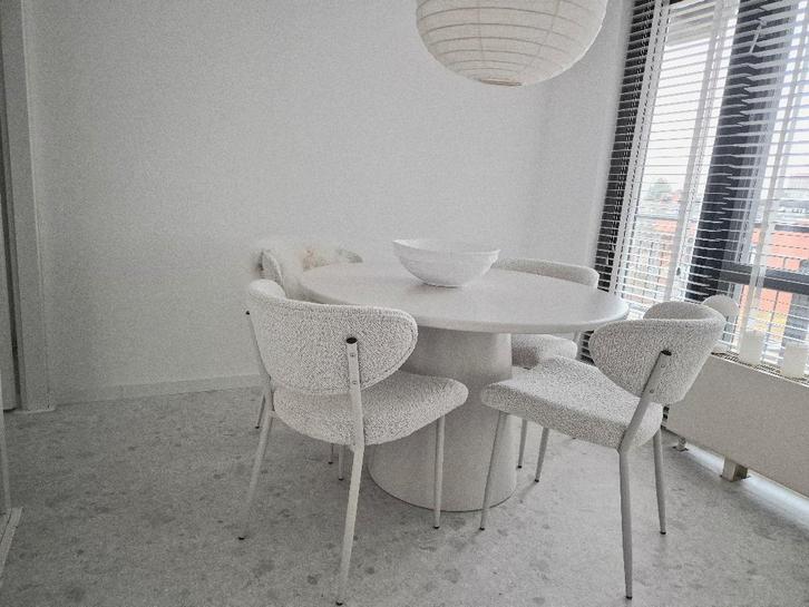 Ronde zand eettafel met kegelvormige voet dia 120 Loods 5, Huis en Inrichting, Tafels | Eettafels, Zo goed als nieuw, 100 tot 150 cm