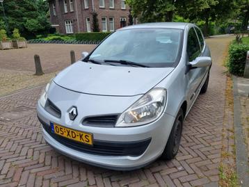 Renault Clio 1.2-16V Expression beschikbaar voor biedingen