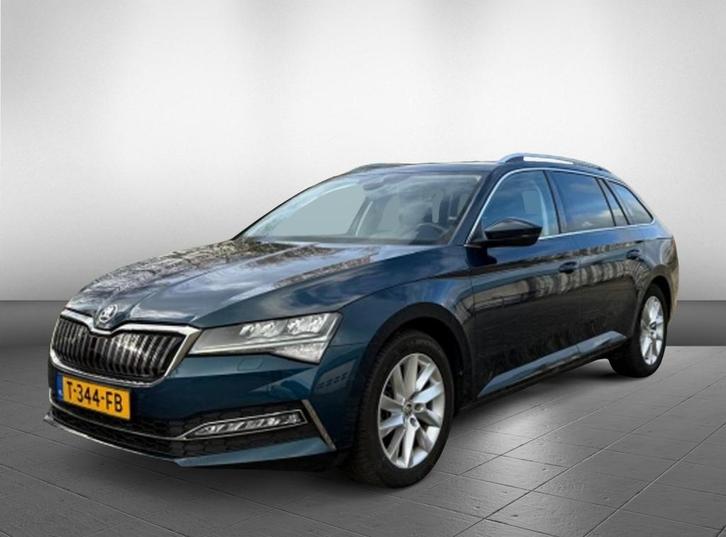 Skoda Superb Combi 1.4 TSI iV stoel en stuur verwarming trek, Auto's, Skoda, Bedrijf, Superb, ABS, Achteruitrijcamera, Adaptive Cruise Control