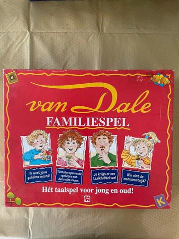 Van Dale Familiespel  beschikbaar voor biedingen