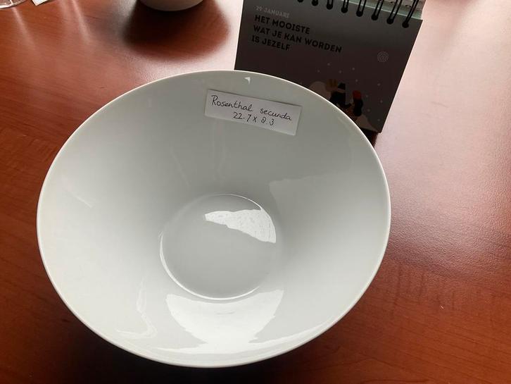 Rosenthal SECUNDA wit-donkergrijs serveerschaal 22.7x 3.8, Huis en Inrichting, Keuken | Servies, Zo goed als nieuw, Schaal of Schalen