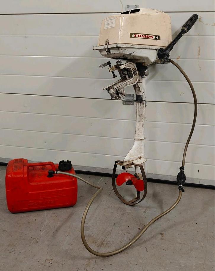 Tomos 4 pk Buitenboordmotor met Tank, Watersport en Boten, Bootonderdelen, Gebruikt, Motor en Techniek, Zeilboot of Motorboot