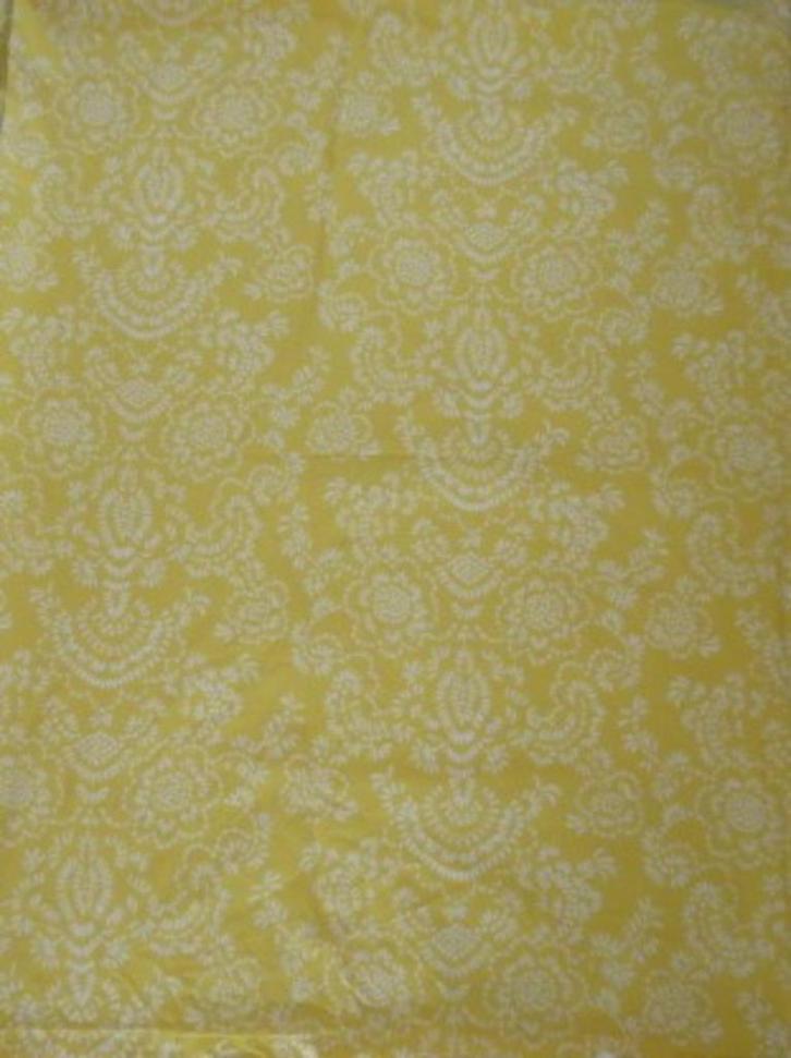 Vintage lap stof geel met witte bloemmotieven Ikea, Hobby en Vrije tijd, Stoffen en Lappen, Zo goed als nieuw, Katoen, 30 tot 120 cm