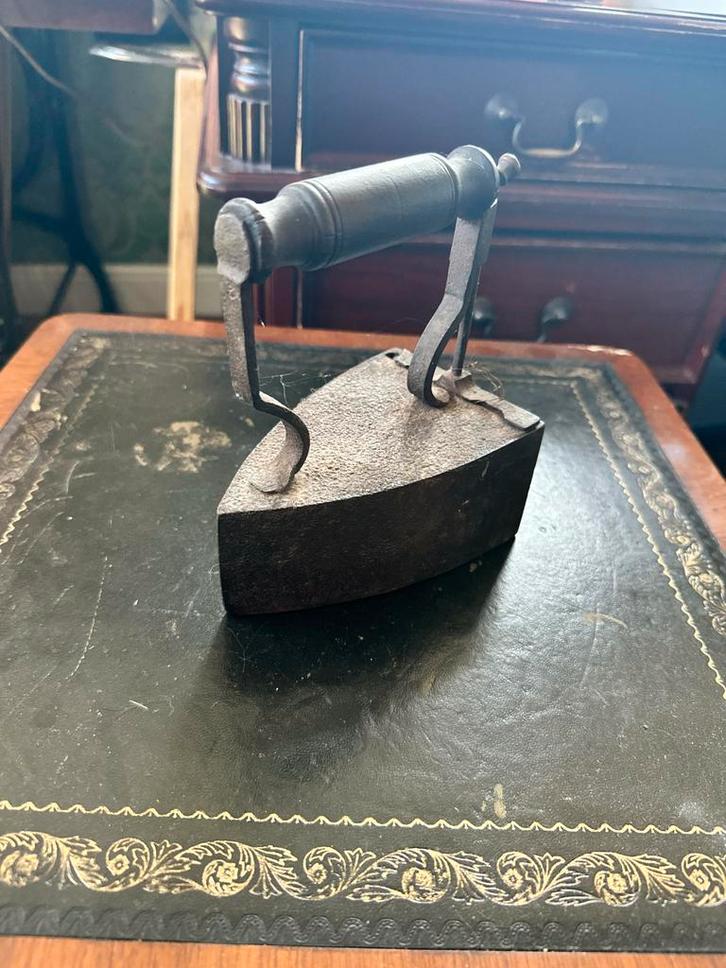 Antiek Strijkijzer - Decoratief, Antiek en Kunst, Antiek | Emaille, Ophalen