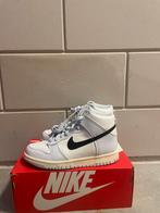 Nike dunk high aluminum gs eu 37,5, Kleding | Heren, Schoenen, Ophalen of Verzenden, Nieuw