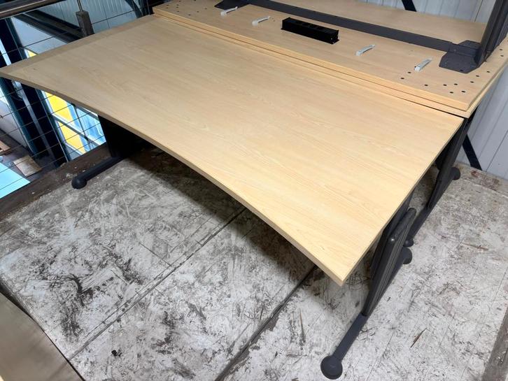 8 stuks verstelbaar bureau 180x90 cm | Kantoormeubilair, Huis en Inrichting, Bureaus, Gebruikt, Bureau, In hoogte verstelbaar