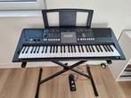 Yamaha keyboard E423, Muziek en Instrumenten, Keyboards, Ophalen, Zo goed als nieuw, 61 toetsen, Yamaha