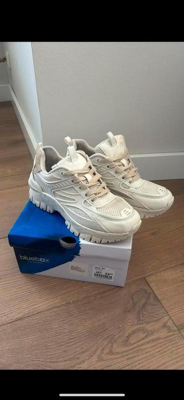 Bluebox crème sneakers maat 37 beschikbaar voor biedingen