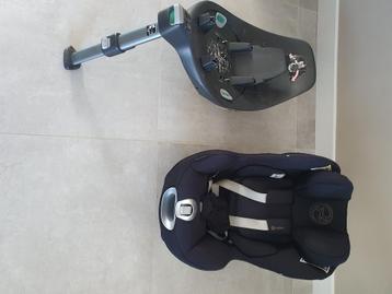 Cybex autostoel met onderstel beschikbaar voor biedingen